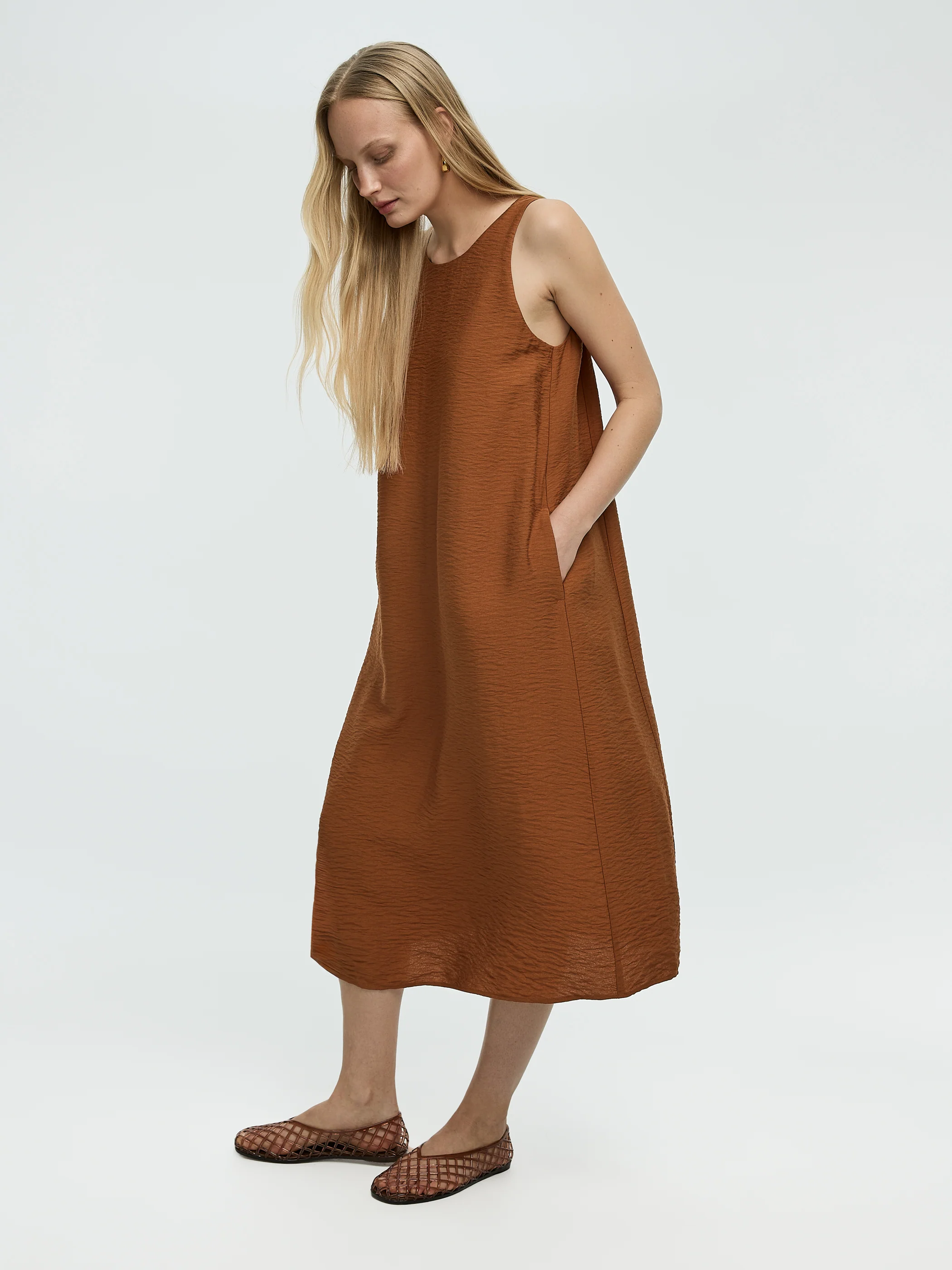 Sleeveless Midi Dress - Image 10