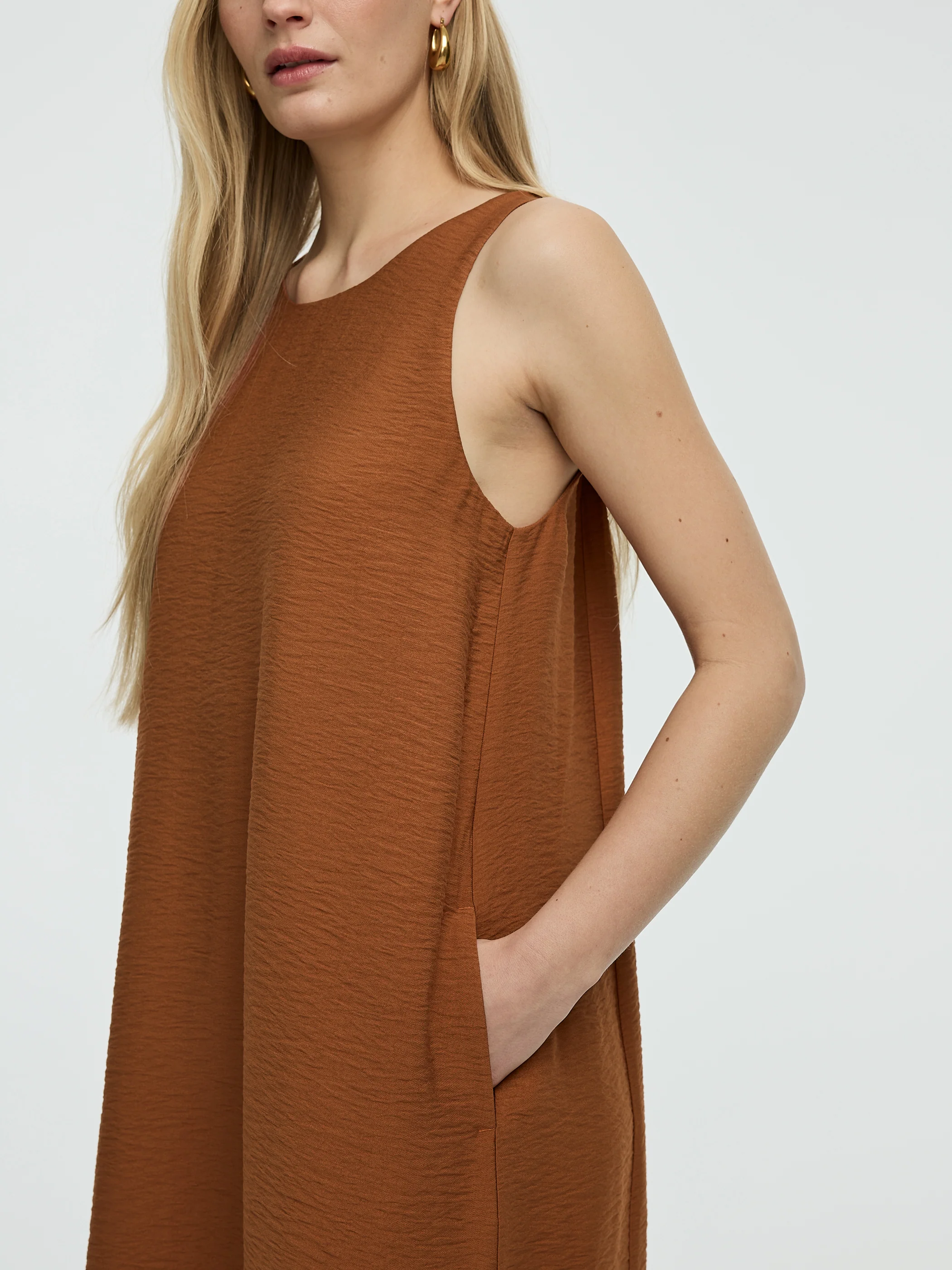 Sleeveless Midi Dress - Image 6