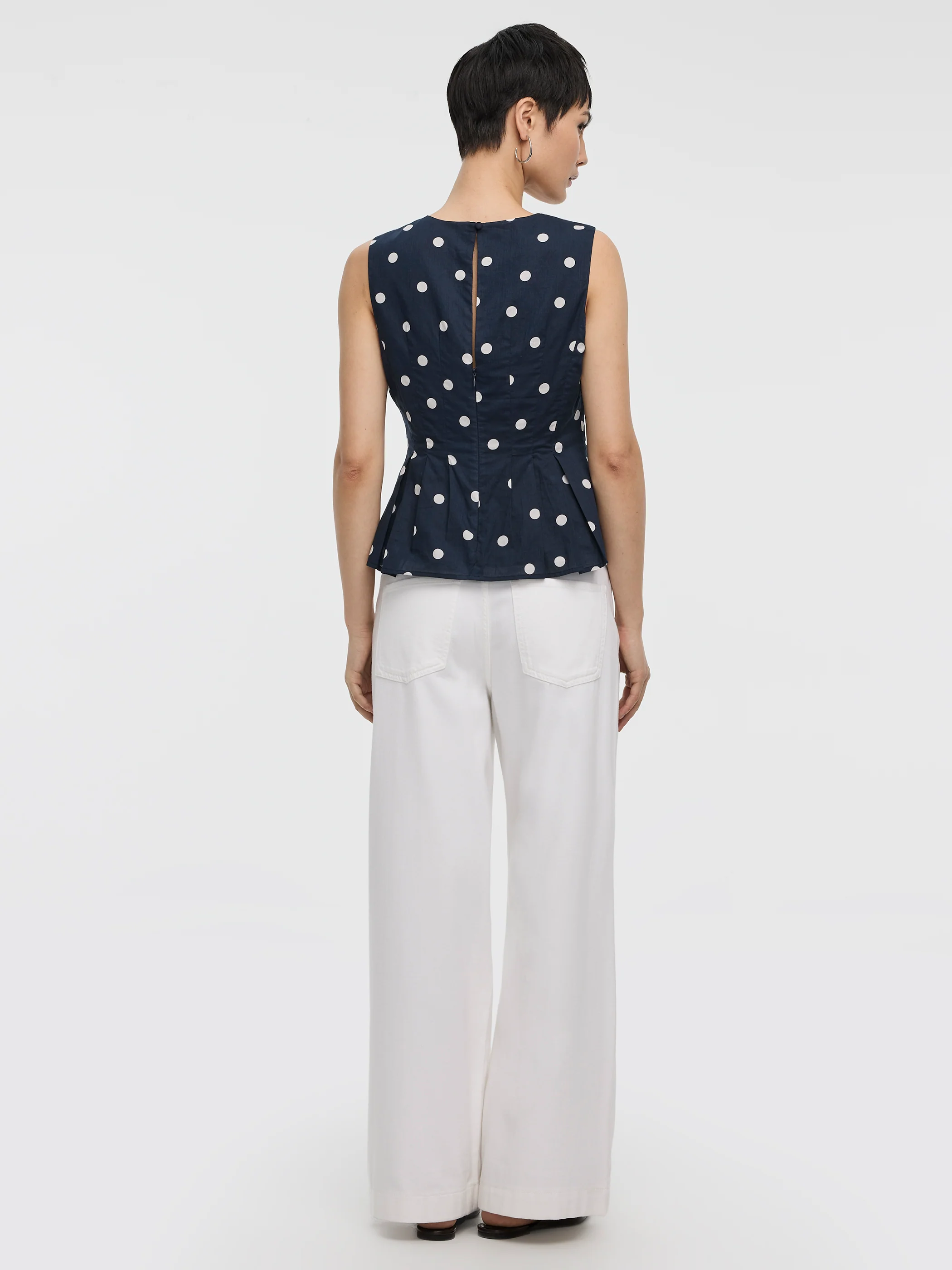 Sleeveless Crew-Neck Blouse with Pintucks - Image 3