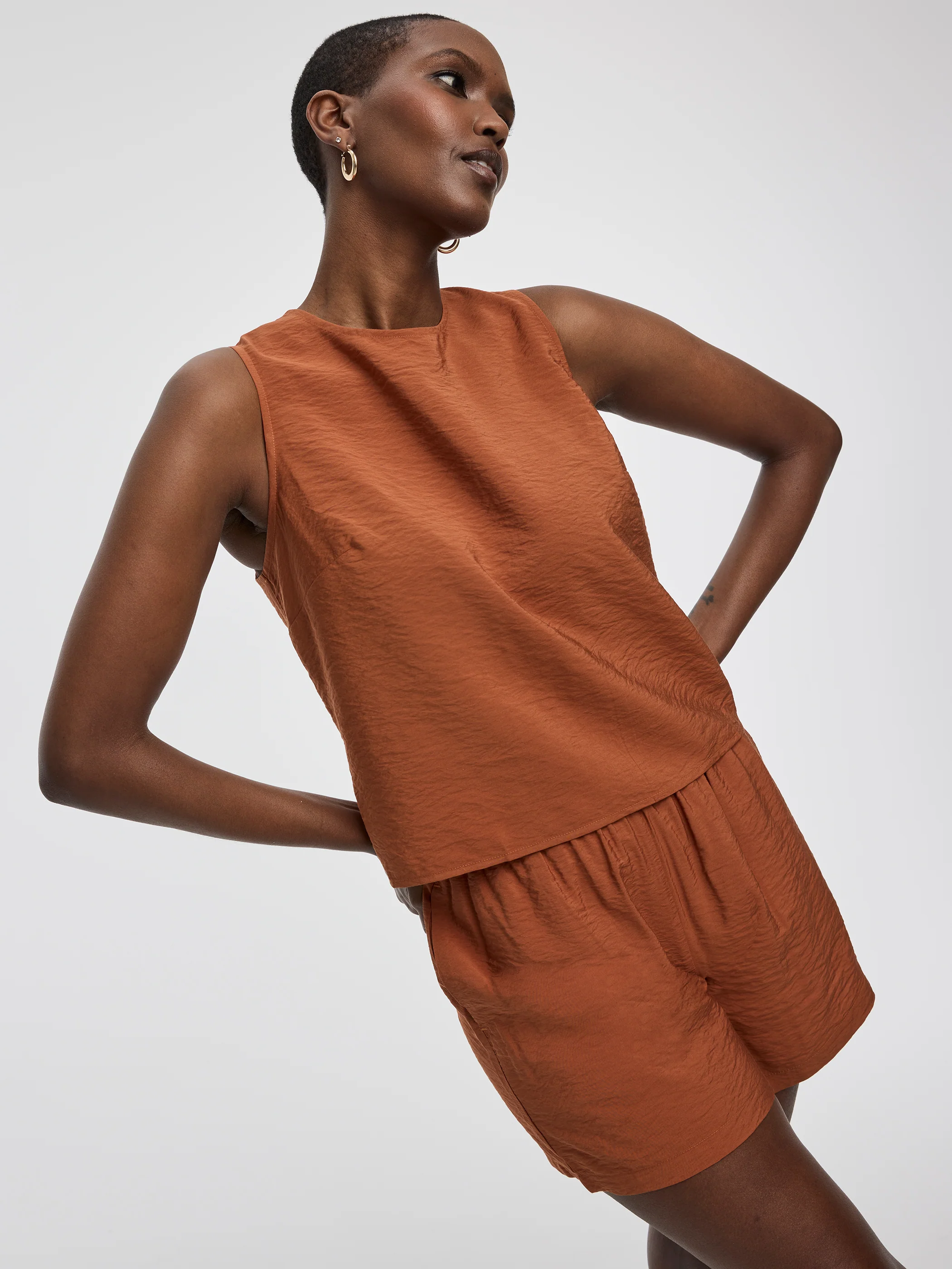 Crew-Neck Tank - Image 12