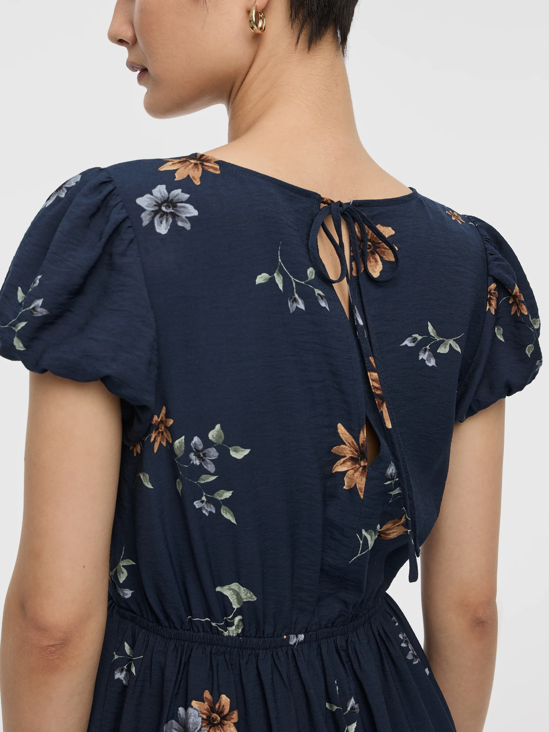 Short-Sleeve V-Neck Midi Dress - Image 6