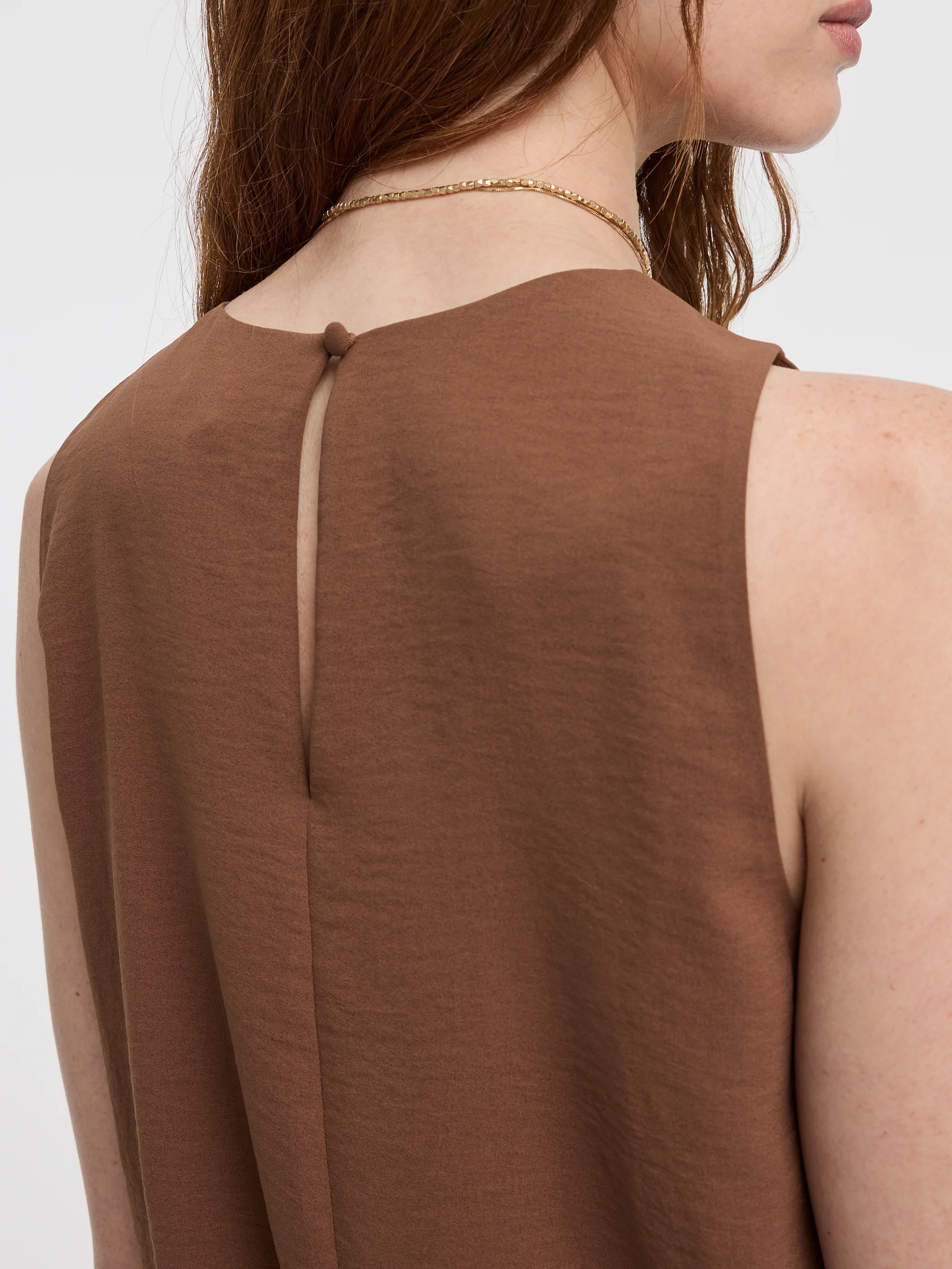Crew-Neck Tank with Bubble Hem - Image 10