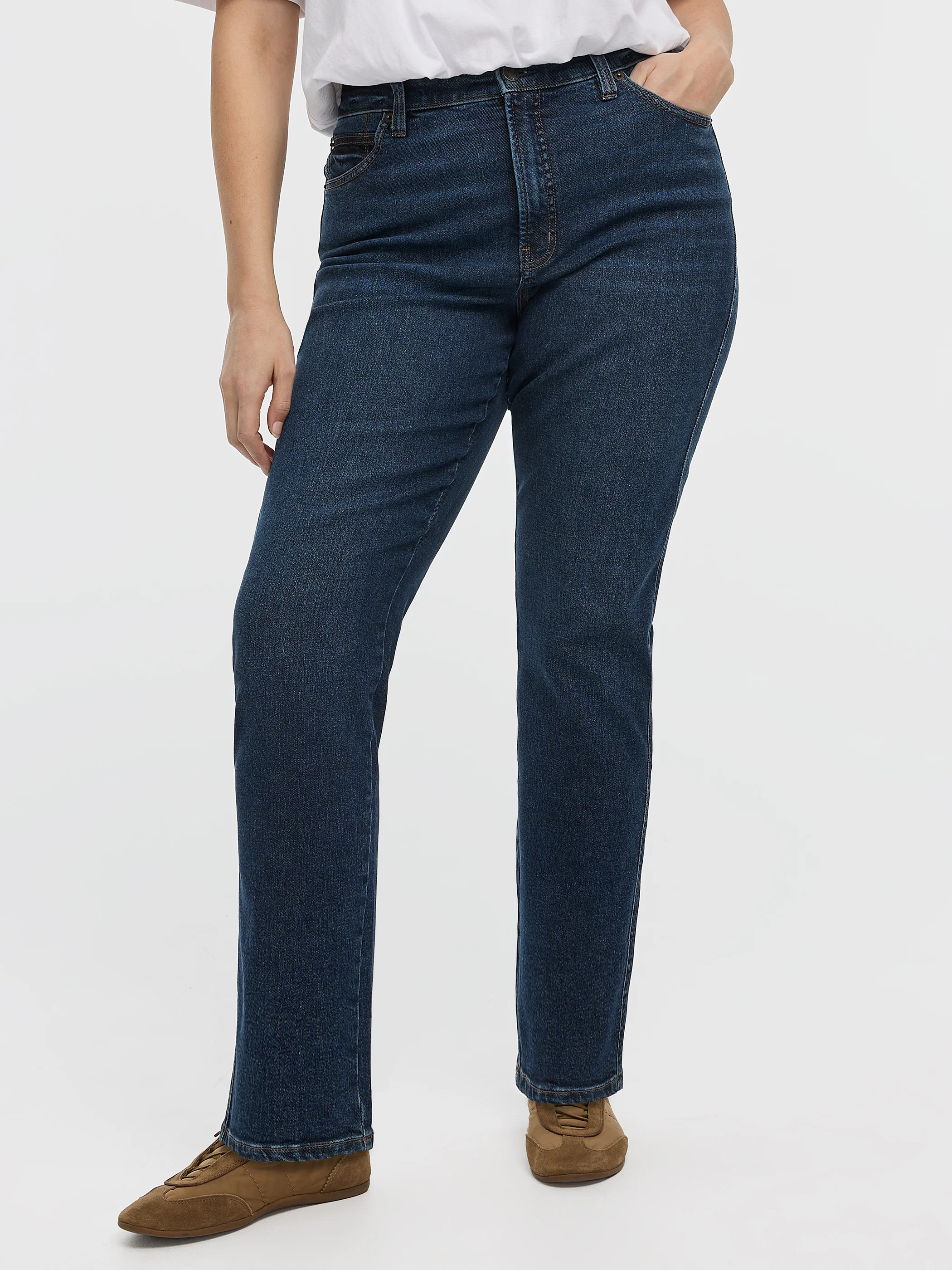 Slim-Leg High-Rise Jean - The Vintage - Curvy Fit - Image 14