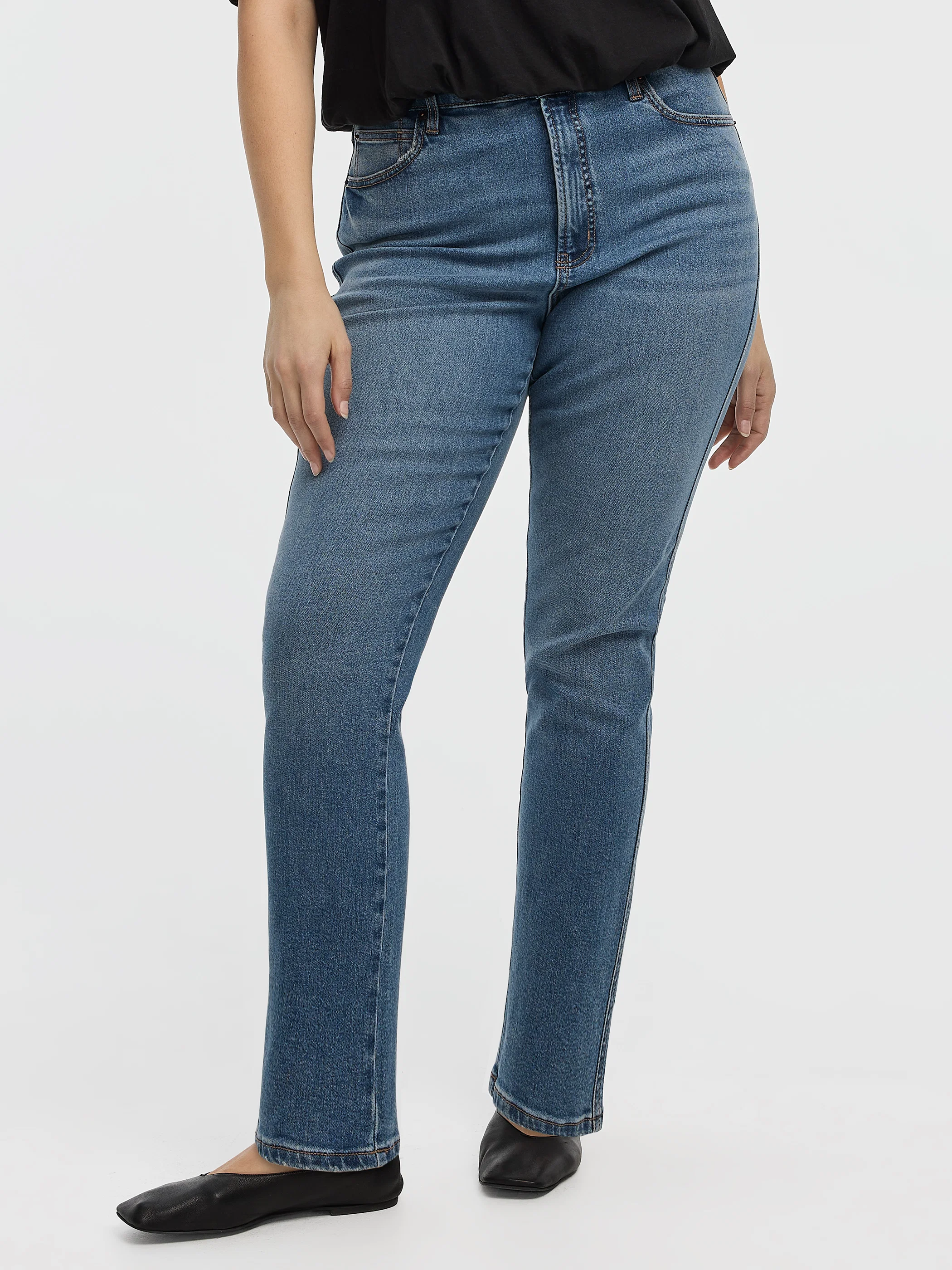 Slim-Leg High-Rise Jean - The Vintage - Curvy Fit - Image 8