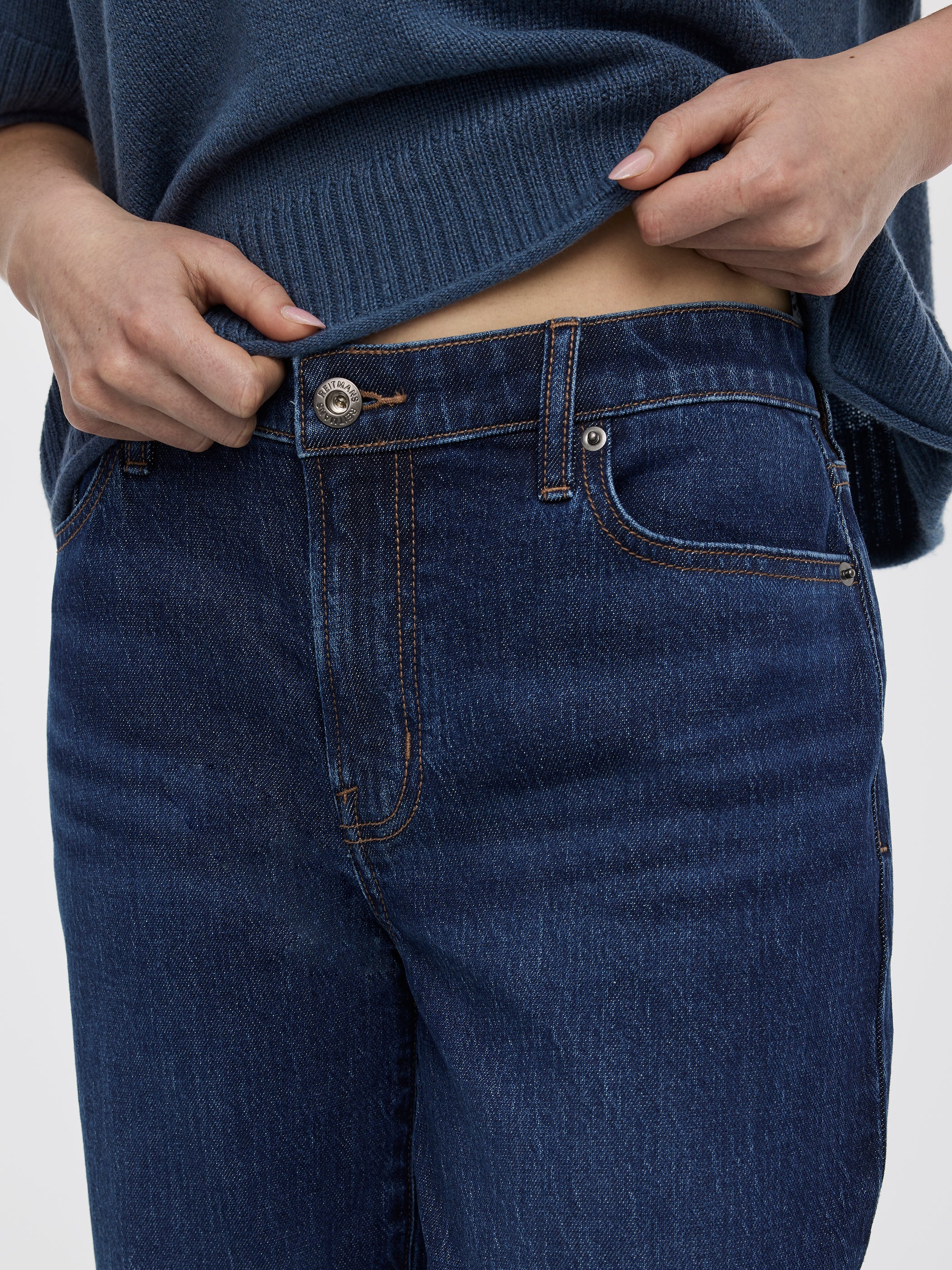 Straight-Leg High-Rise Cropped Jean with Rolled Cuffs - Image 10