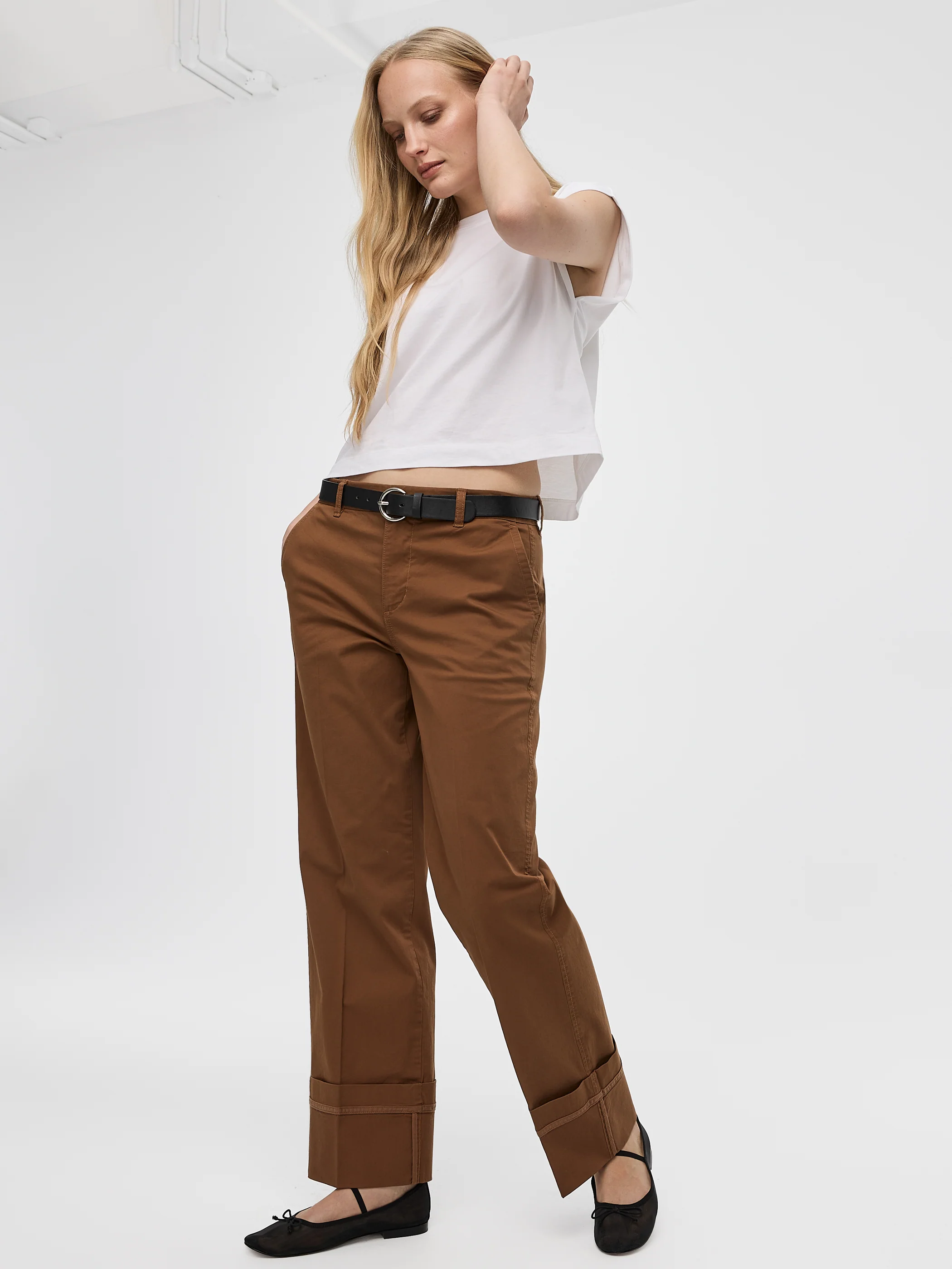 Mid-Rise Straight-Leg Cuffed Chino Pants - Image 5