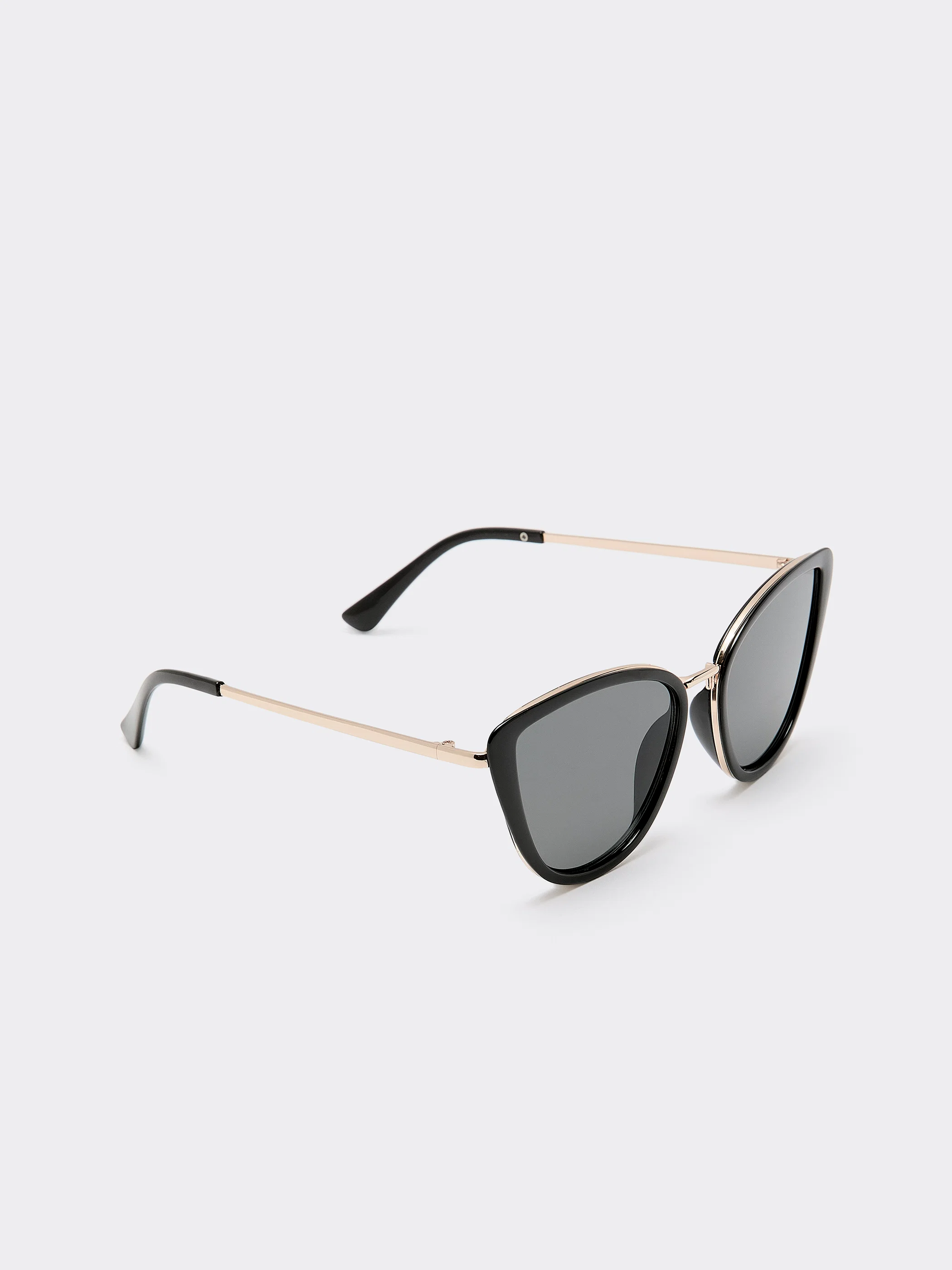 Cat Eye Sunglasses - Image 3