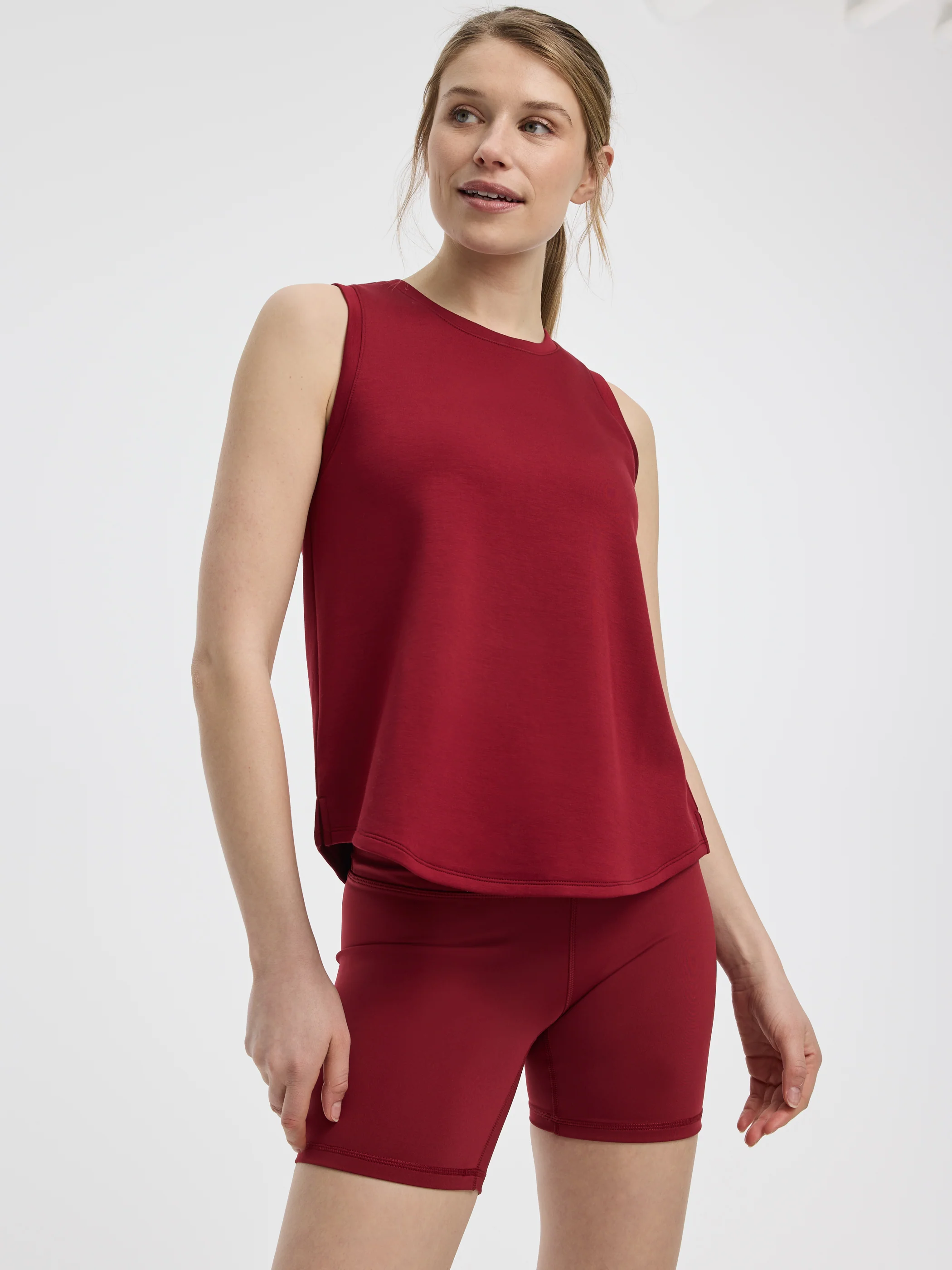 Crew-Neck Tank - HYLUX - Hyba - Image 10