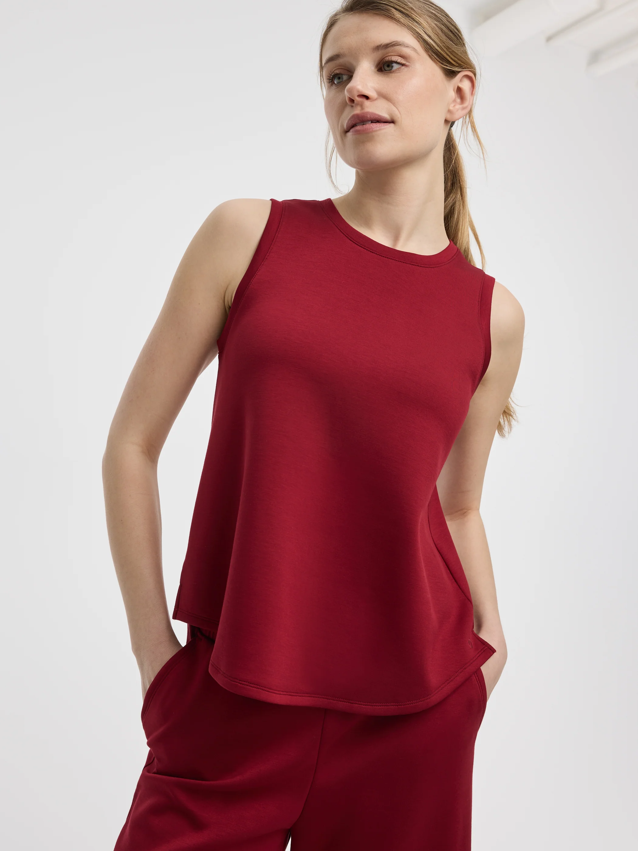 Crew-Neck Tank - HYLUX - Hyba - Image 8
