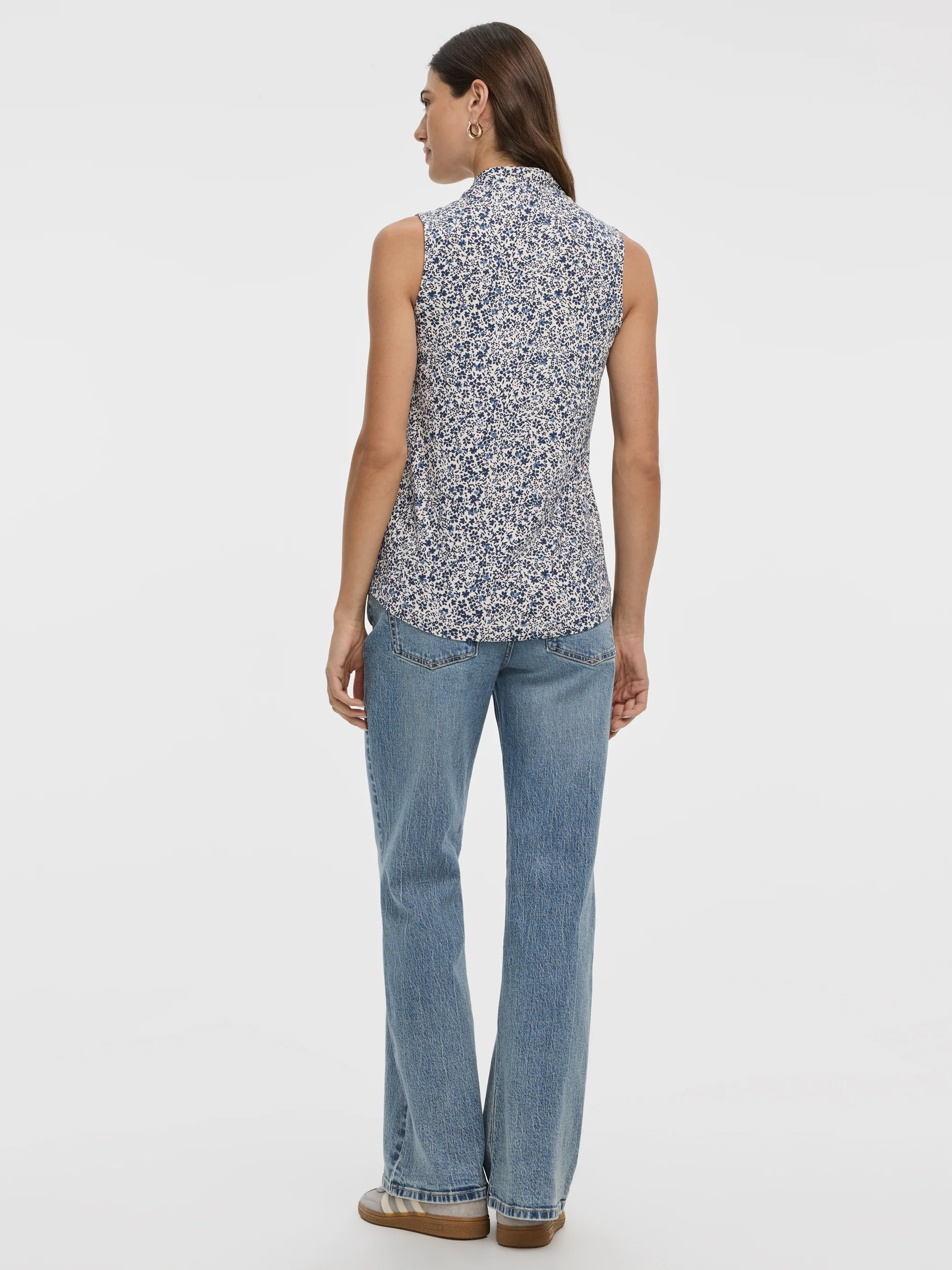 Sleeveless V-Neck Top - Image 11
