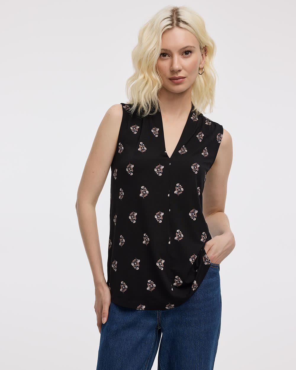 Sleeveless V-Neck Top - Image 23