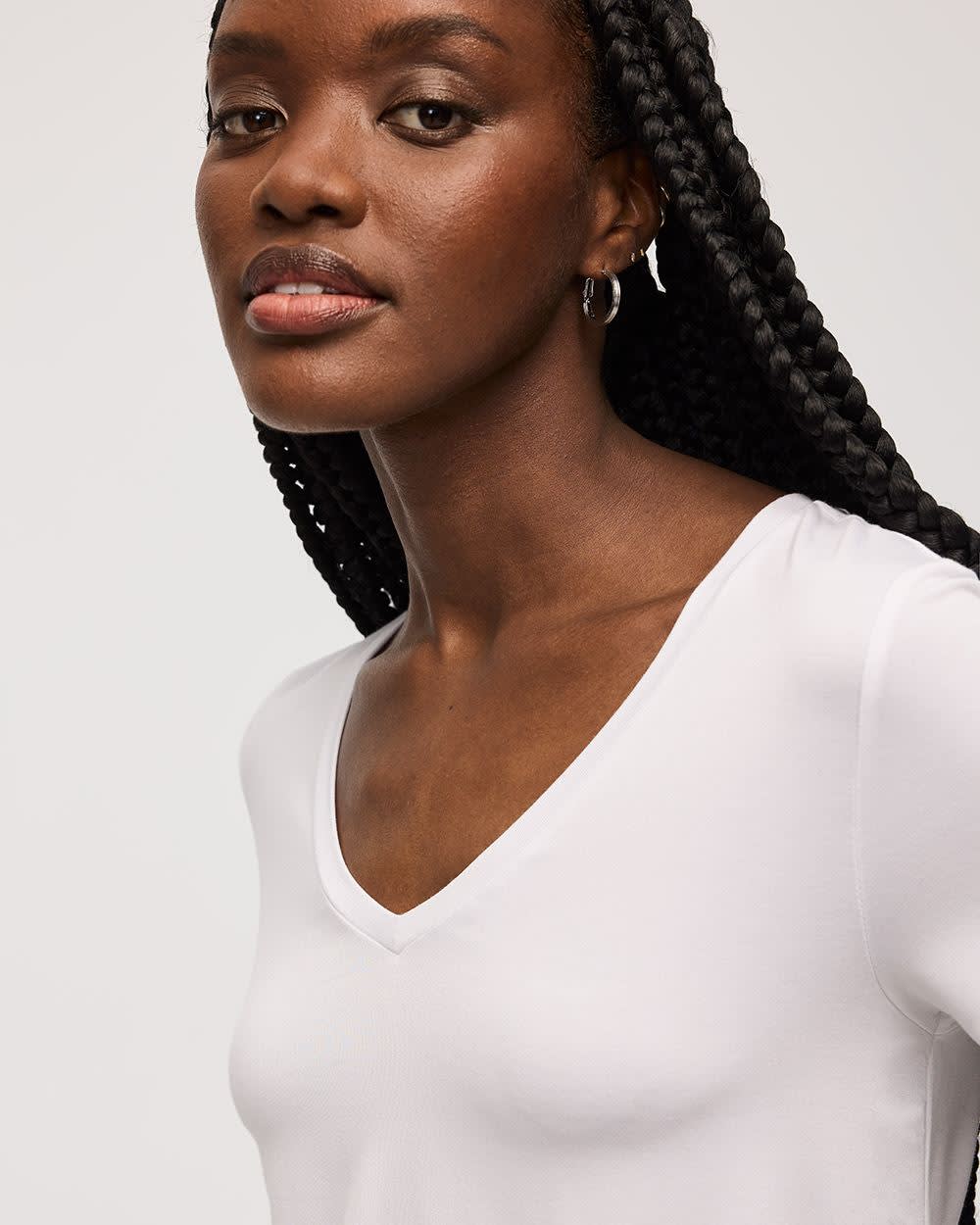 V-Neck T-Shirt - R Essentials - Image 4
