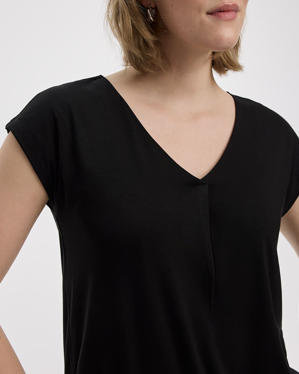 Extended-Sleeve V-Neck Tunic - Image 4