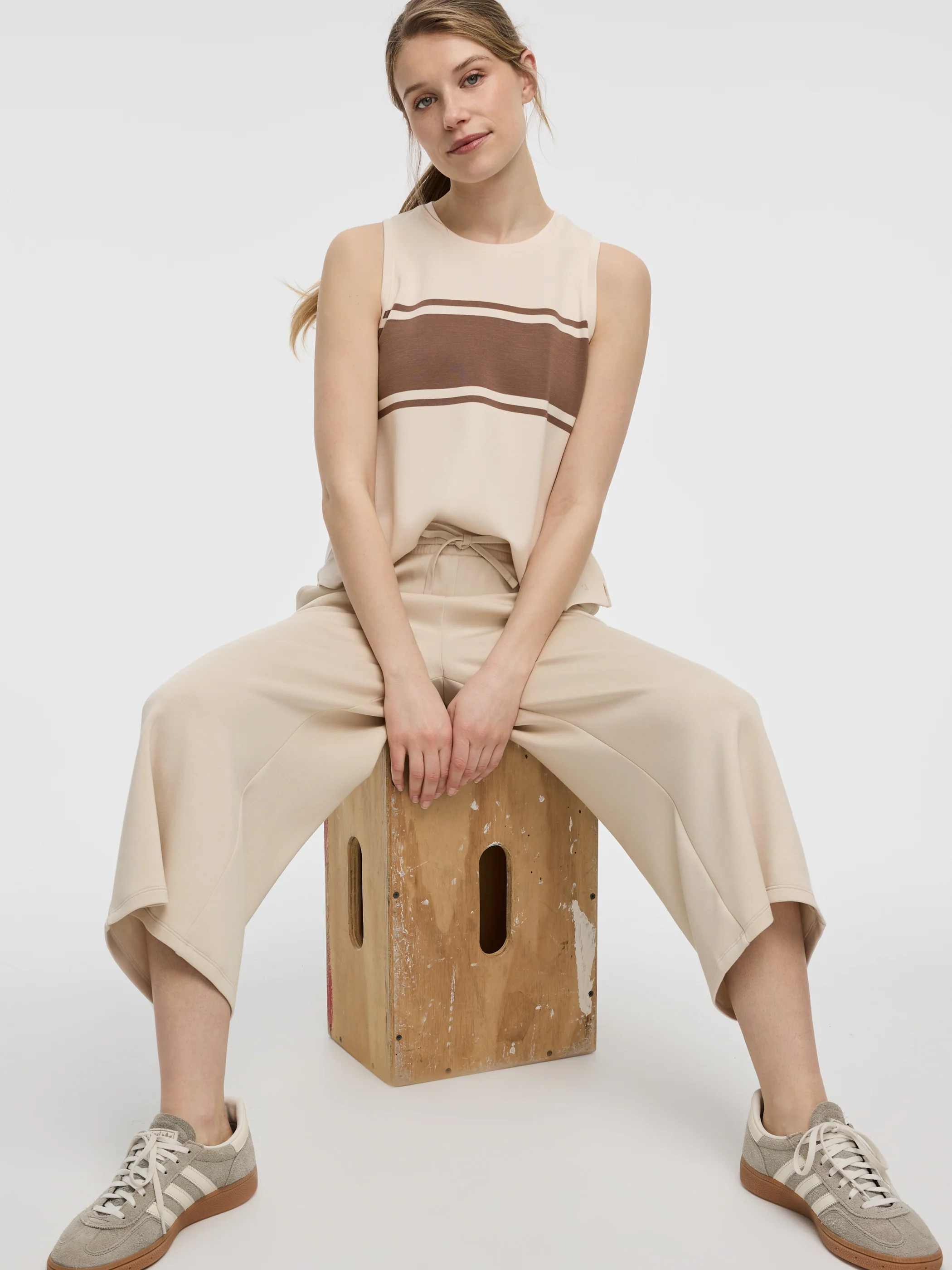 Cropped Wide-Leg Pants - HYLUX Hyba - Image 13