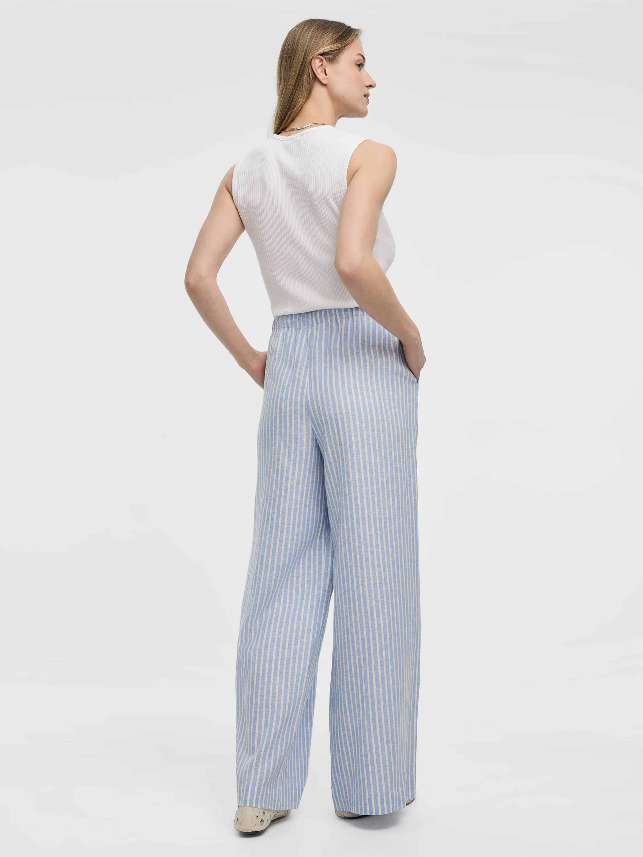 Striped Wide-Leg Linen-Blend Pant - Image 4