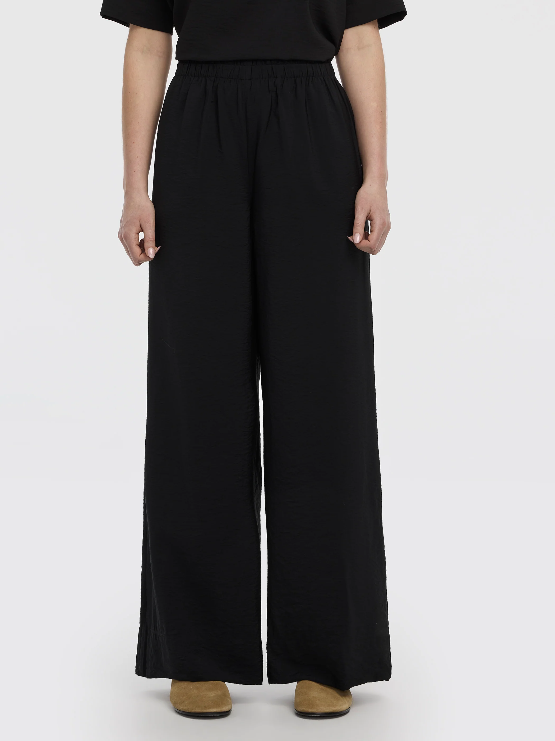 Wide-Leg High-Rise Pull-On Pant - Image 17
