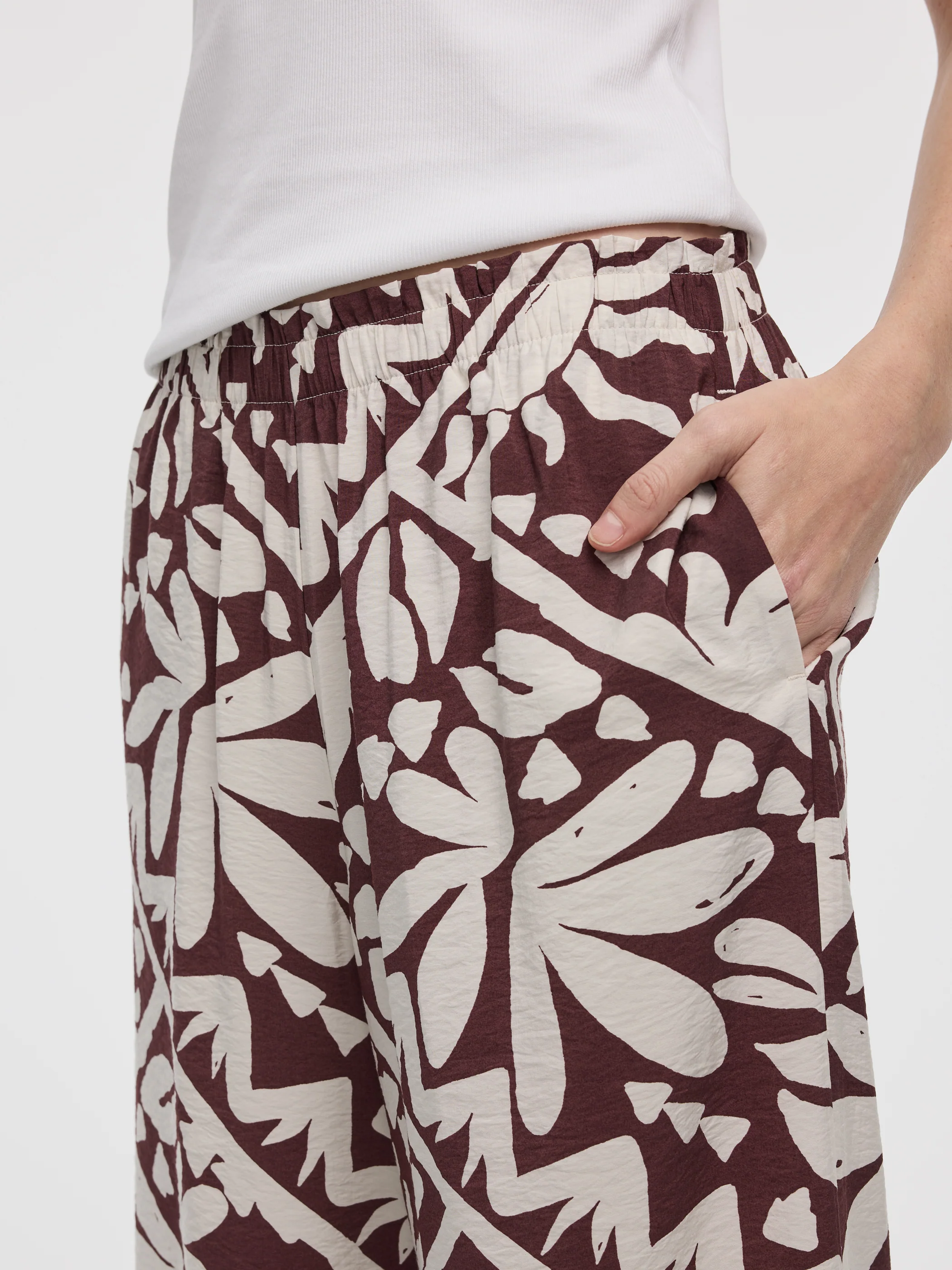 Wide-Leg High-Rise Pull-On Pant - Image 23