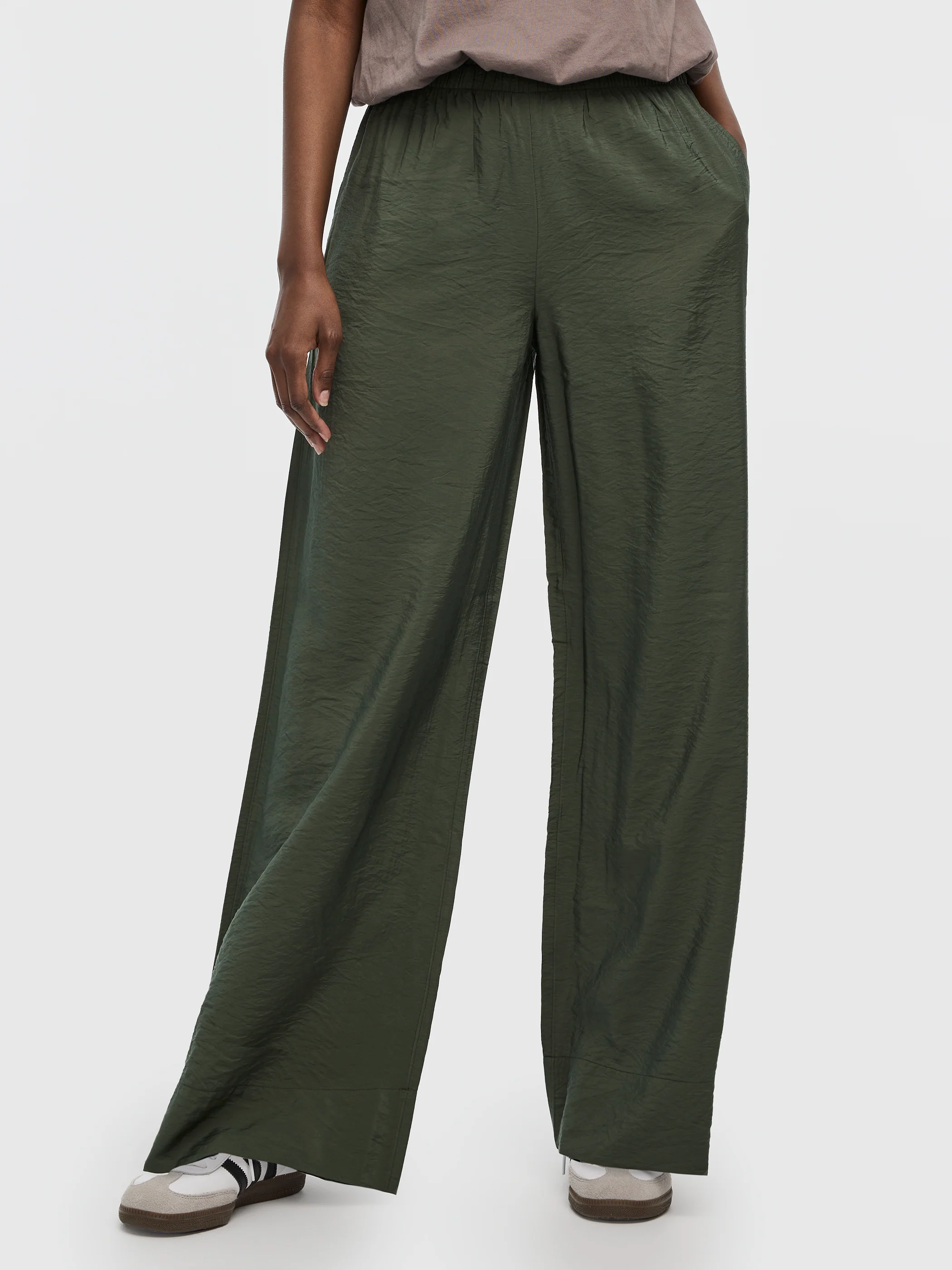 Wide-Leg High-Rise Pull-On Pant - Image 37