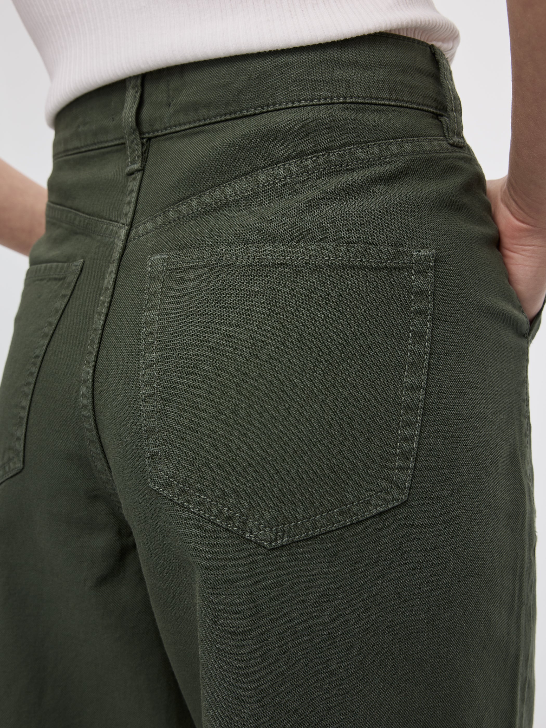 Wide-Leg High-Rise Cropped Pant - Image 3